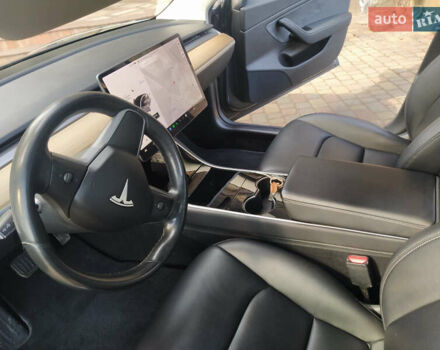 Серый Тесла Модель 3, объемом двигателя 0 л и пробегом 166 тыс. км за 16500 $, фото 6 на Automoto.ua