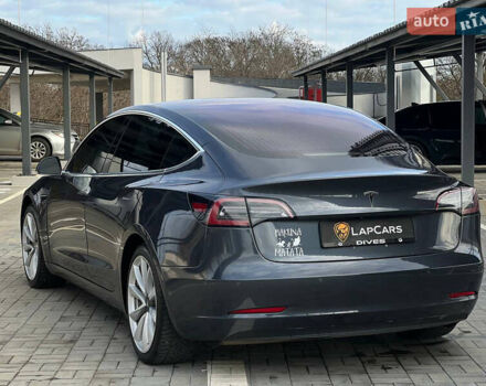 Серый Тесла Модель 3, объемом двигателя 0 л и пробегом 250 тыс. км за 15000 $, фото 1 на Automoto.ua