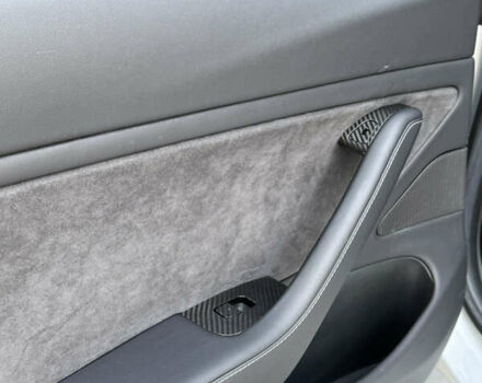 Серый Тесла Модель 3, объемом двигателя 0 л и пробегом 84 тыс. км за 17400 $, фото 27 на Automoto.ua