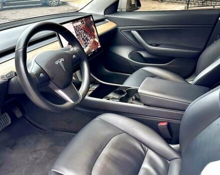 Сірий Тесла Модель 3, об'ємом двигуна 0 л та пробігом 71 тис. км за 17900 $, фото 8 на Automoto.ua