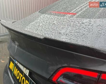 Серый Тесла Модель 3, объемом двигателя 0 л и пробегом 162 тыс. км за 13999 $, фото 26 на Automoto.ua