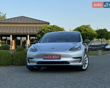 Серый Тесла Модель 3, объемом двигателя 0 л и пробегом 84 тыс. км за 17400 $, фото 3 на Automoto.ua