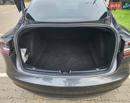 Серый Тесла Модель 3, объемом двигателя 0 л и пробегом 282 тыс. км за 16300 $, фото 20 на Automoto.ua