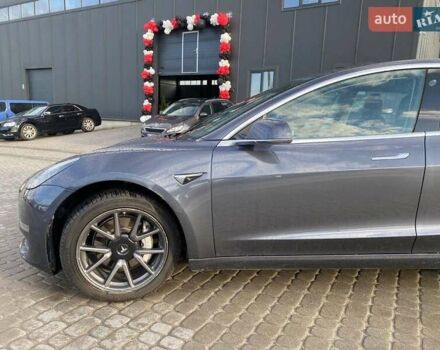 Сірий Тесла Модель 3, об'ємом двигуна 0 л та пробігом 126 тис. км за 14990 $, фото 4 на Automoto.ua
