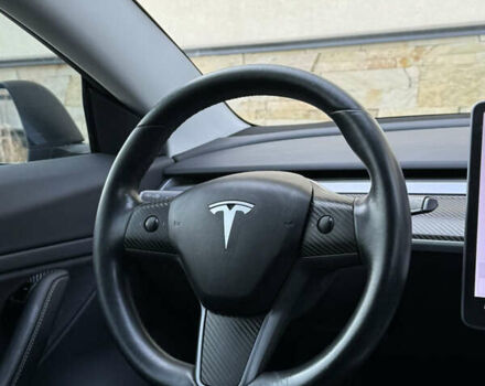 Серый Тесла Модель 3, объемом двигателя 0 л и пробегом 84 тыс. км за 17400 $, фото 50 на Automoto.ua