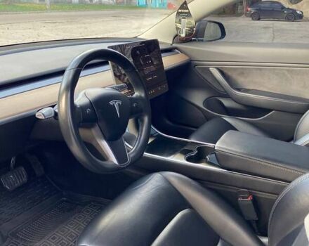 Серый Тесла Модель 3, объемом двигателя 0 л и пробегом 130 тыс. км за 17000 $, фото 8 на Automoto.ua