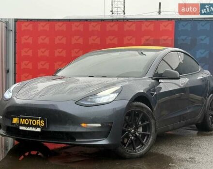 Серый Тесла Модель 3, объемом двигателя 0 л и пробегом 162 тыс. км за 13999 $, фото 2 на Automoto.ua