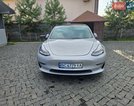 Тесла Модель 3 2018 у Львові на Automoto.ua Сірий Тесла Модель 3, об'ємом двигуна 0 л та пробігом 102 тис. км за 19000 $, фото 4 на Automoto.ua