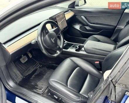 Сірий Тесла Модель 3, об'ємом двигуна 0 л та пробігом 201 тис. км за 11657 $, фото 8 на Automoto.ua