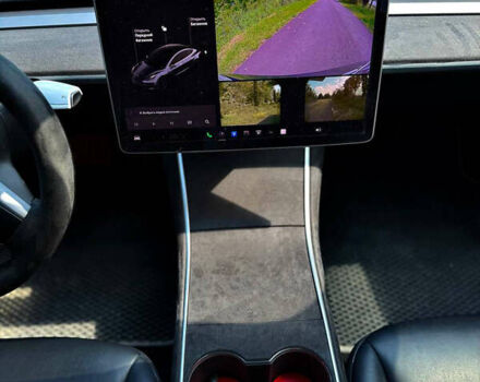 Тесла Модель 3 2018 в Ивано-Франковске на Automoto.ua Серый Тесла Модель 3, объемом двигателя 0 л и пробегом 119 тыс. км за 16999 $, фото 16 на Automoto.ua