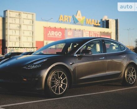 Серый Тесла Модель 3, объемом двигателя 0 л и пробегом 81 тыс. км за 43000 $, фото 30 на Automoto.ua
