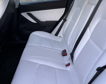 Серый Тесла Модель 3, объемом двигателя 0 л и пробегом 64 тыс. км за 16490 $, фото 8 на Automoto.ua