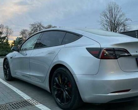 Серый Тесла Модель 3, объемом двигателя 0 л и пробегом 121 тыс. км за 11900 $, фото 5 на Automoto.ua