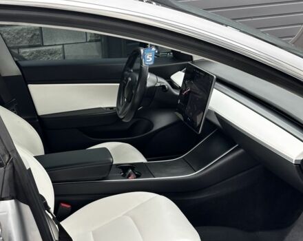 Сірий Тесла Модель 3, об'ємом двигуна 0 л та пробігом 199 тис. км за 15499 $, фото 5 на Automoto.ua