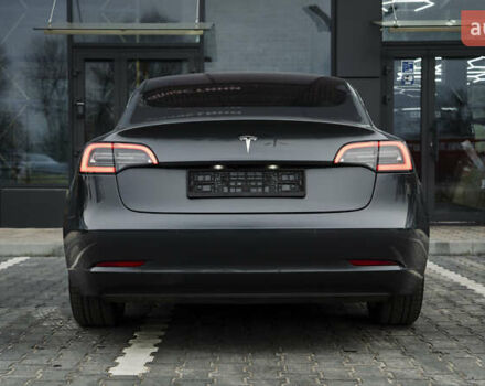 Сірий Тесла Модель 3, об'ємом двигуна 0 л та пробігом 150 тис. км за 19000 $, фото 21 на Automoto.ua