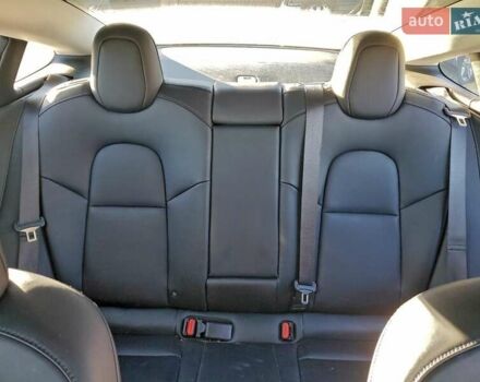 Серый Тесла Модель 3, объемом двигателя 0 л и пробегом 77 тыс. км за 3200 $, фото 9 на Automoto.ua