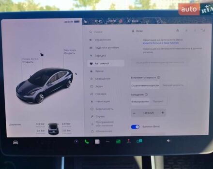 Серый Тесла Модель 3, объемом двигателя 0 л и пробегом 62 тыс. км за 16900 $, фото 28 на Automoto.ua