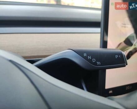 Серый Тесла Модель 3, объемом двигателя 0 л и пробегом 78 тыс. км за 19900 $, фото 54 на Automoto.ua