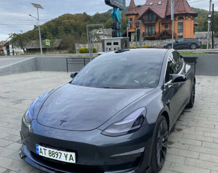 Тесла Модель 3 2018 в Ивано-Франковске на Automoto.ua Серый Тесла Модель 3, объемом двигателя 0 л и пробегом 119 тыс. км за 16999 $, фото 2 на Automoto.ua