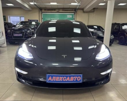 Сірий Тесла Модель 3, об'ємом двигуна 0 л та пробігом 76 тис. км за 19900 $, фото 1 на Automoto.ua