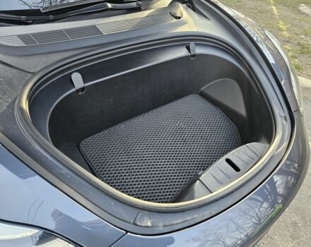 Сірий Тесла Модель 3, об'ємом двигуна 0 л та пробігом 95 тис. км за 23000 $, фото 11 на Automoto.ua