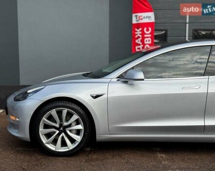 Сірий Тесла Модель 3, об'ємом двигуна 0 л та пробігом 140 тис. км за 17999 $, фото 4 на Automoto.ua