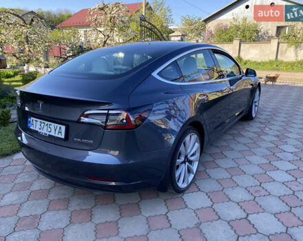 Серый Тесла Модель 3, объемом двигателя 0 л и пробегом 70 тыс. км за 20500 $, фото 5 на Automoto.ua