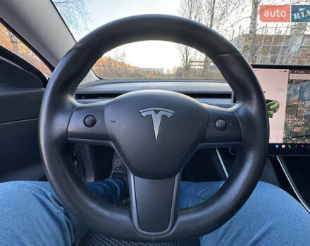 Серый Тесла Модель 3, объемом двигателя 0 л и пробегом 138 тыс. км за 17300 $, фото 11 на Automoto.ua