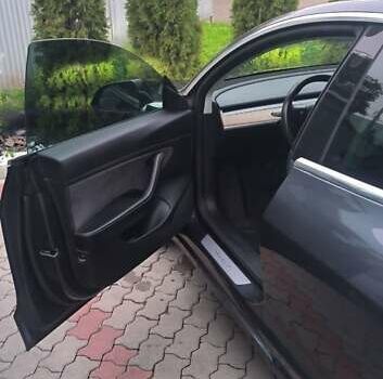 Сірий Тесла Модель 3, об'ємом двигуна 0 л та пробігом 179 тис. км за 15900 $, фото 8 на Automoto.ua
