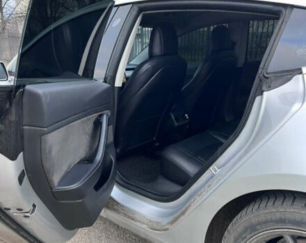 Сірий Тесла Модель 3, об'ємом двигуна 0 л та пробігом 140 тис. км за 17500 $, фото 10 на Automoto.ua