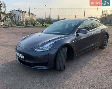 Серый Тесла Модель 3, объемом двигателя 0 л и пробегом 135 тыс. км за 18300 $, фото 2 на Automoto.ua