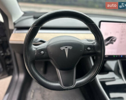 Сірий Тесла Модель 3, об'ємом двигуна 0 л та пробігом 150 тис. км за 13999 $, фото 11 на Automoto.ua