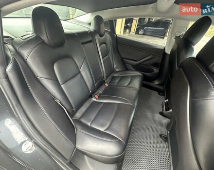 Сірий Тесла Модель 3, об'ємом двигуна 0 л та пробігом 150 тис. км за 13999 $, фото 25 на Automoto.ua