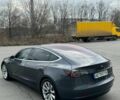Серый Тесла Модель 3, объемом двигателя 0 л и пробегом 230 тыс. км за 13000 $, фото 4 на Automoto.ua