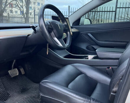 Сірий Тесла Модель 3, об'ємом двигуна 0 л та пробігом 140 тис. км за 17500 $, фото 6 на Automoto.ua