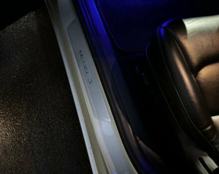 Серый Тесла Модель 3, объемом двигателя 0 л и пробегом 129 тыс. км за 16200 $, фото 13 на Automoto.ua