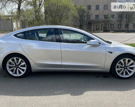 Серый Тесла Модель 3, объемом двигателя 0 л и пробегом 49 тыс. км за 30500 $, фото 7 на Automoto.ua