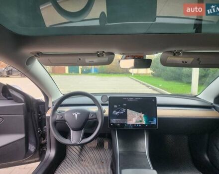Серый Тесла Модель 3, объемом двигателя 0 л и пробегом 282 тыс. км за 16300 $, фото 16 на Automoto.ua