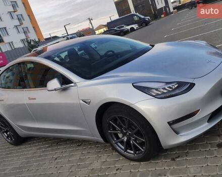 Серый Тесла Модель 3, объемом двигателя 0 л и пробегом 78 тыс. км за 19900 $, фото 24 на Automoto.ua