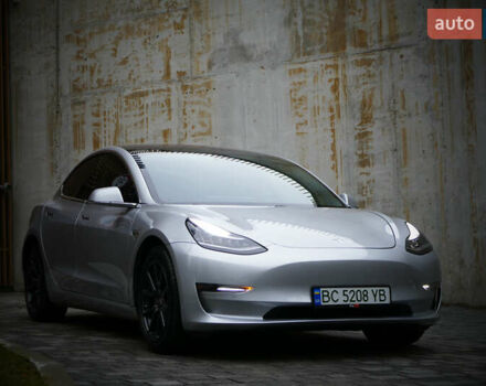 Серый Тесла Модель 3, объемом двигателя 0 л и пробегом 119 тыс. км за 18300 $, фото 7 на Automoto.ua
