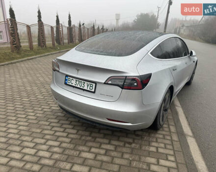 Сірий Тесла Модель 3, об'ємом двигуна 0 л та пробігом 165 тис. км за 16400 $, фото 4 на Automoto.ua