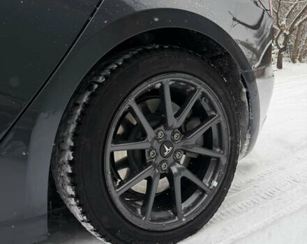 Серый Тесла Модель 3, объемом двигателя 0 л и пробегом 150 тыс. км за 16500 $, фото 5 на Automoto.ua