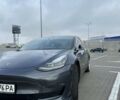 Серый Тесла Модель 3, объемом двигателя 0 л и пробегом 70 тыс. км за 20900 $, фото 6 на Automoto.ua