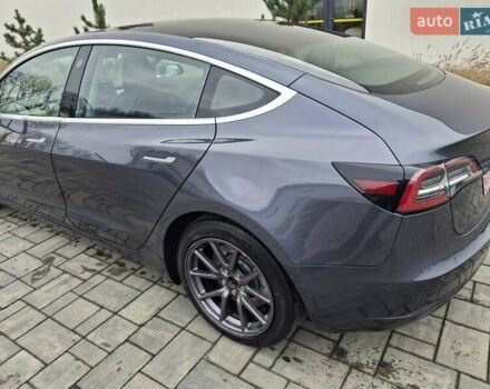 Серый Тесла Модель 3, объемом двигателя 0 л и пробегом 194 тыс. км за 14700 $, фото 15 на Automoto.ua