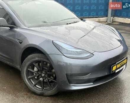 Серый Тесла Модель 3, объемом двигателя 0 л и пробегом 162 тыс. км за 13999 $, фото 20 на Automoto.ua