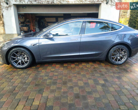 Серый Тесла Модель 3, объемом двигателя 0 л и пробегом 166 тыс. км за 16500 $, фото 9 на Automoto.ua