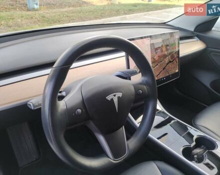 Серый Тесла Модель 3, объемом двигателя 0 л и пробегом 78 тыс. км за 19900 $, фото 44 на Automoto.ua