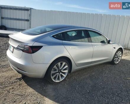 Серый Тесла Модель 3, объемом двигателя 0 л и пробегом 144 тыс. км за 5490 $, фото 2 на Automoto.ua