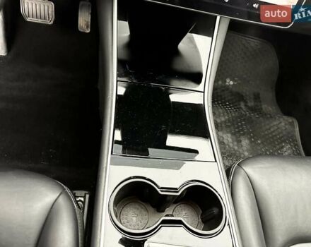 Сірий Тесла Модель 3, об'ємом двигуна 0 л та пробігом 224 тис. км за 13800 $, фото 37 на Automoto.ua