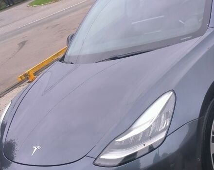 Серый Тесла Модель 3, объемом двигателя 0 л и пробегом 182 тыс. км за 15000 $, фото 1 на Automoto.ua